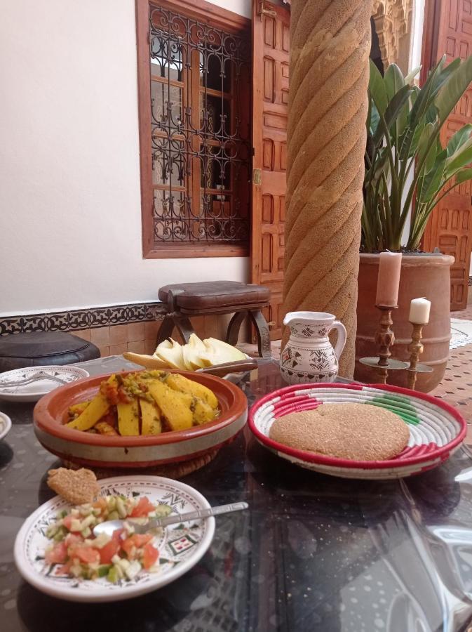 Riad Dar Badiaa Salé Esterno foto